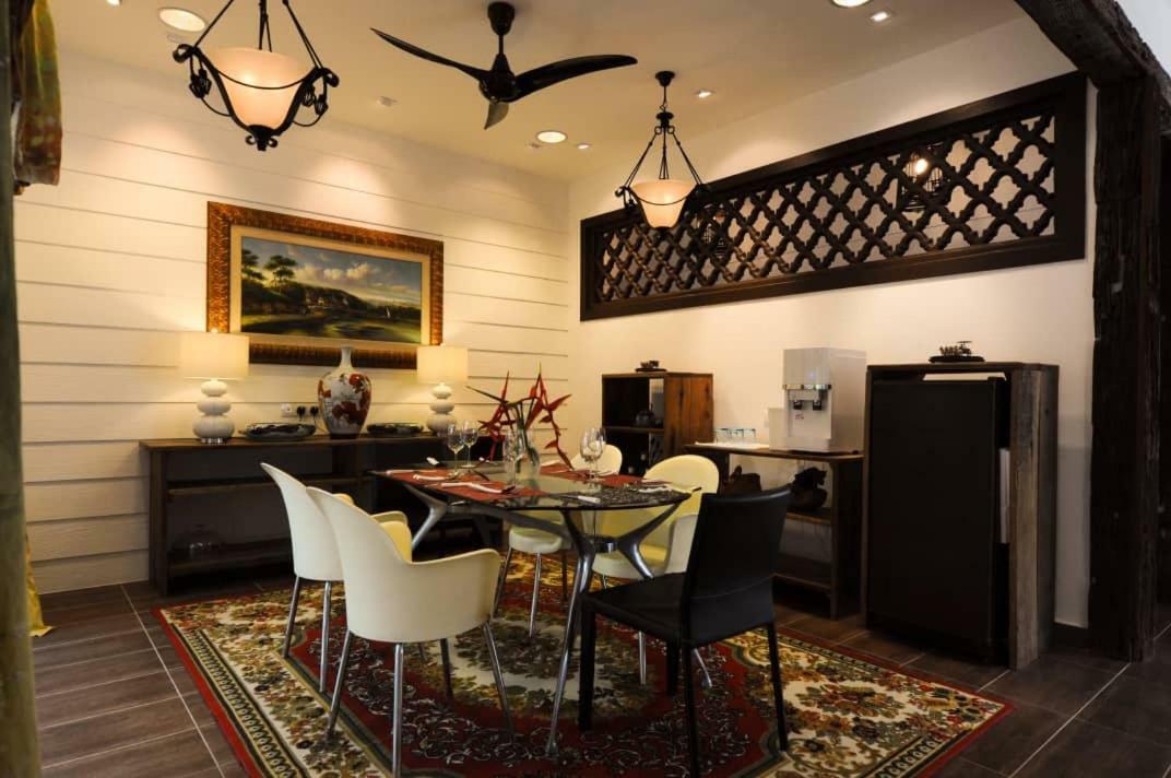 Kinta Bali Villa Ipoh Buitenkant foto